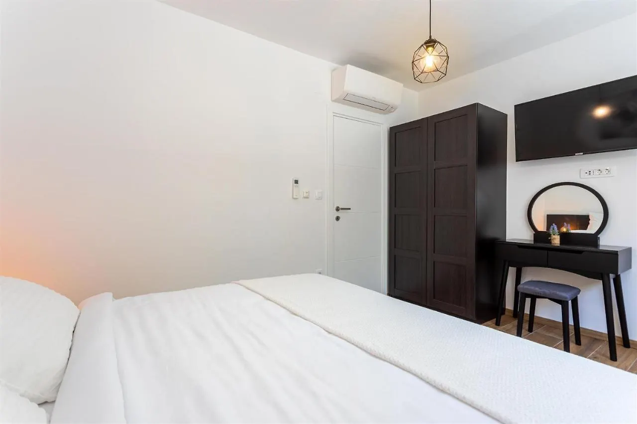 Villa Manhattan Dobrinj Croatia