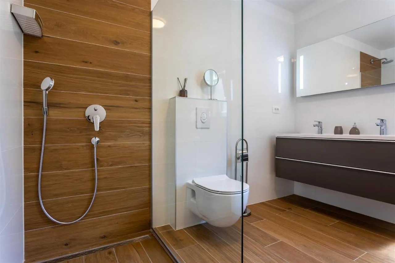 Villa Manhattan Dobrinj
