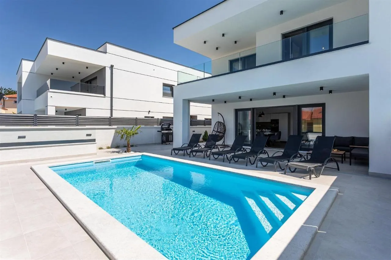Villa Manhattan Dobrinj